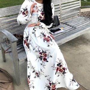 Floral maxi dress in excellent condition, only worn once